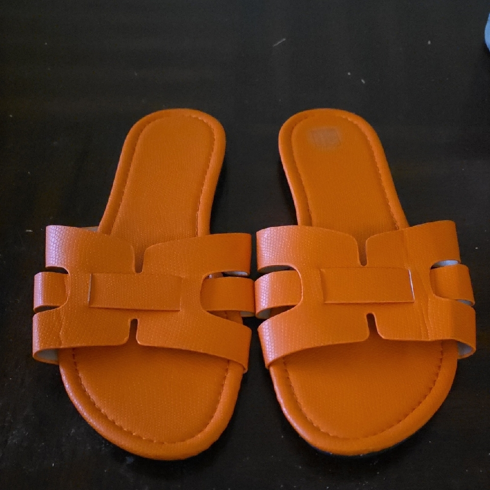 SHEIN Orange Slide Sandals